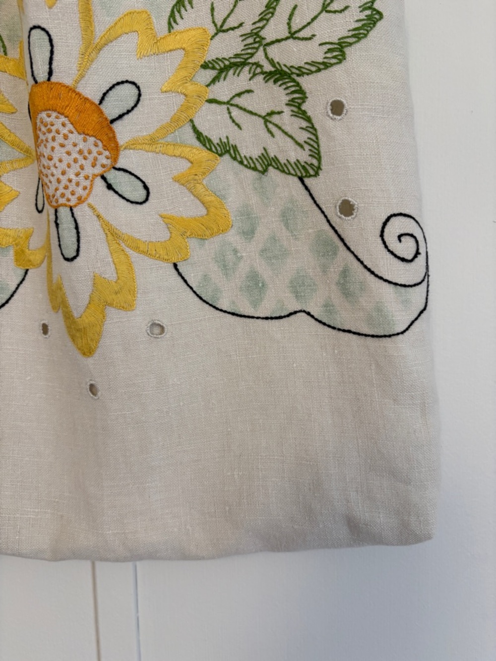 Linen Embroidered Floral Tote Bag in Cream and Yellow - Picture 3 of 10